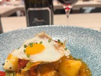 A nosa carta e bodega: un brindis ao sabor en Santiago de Compostela