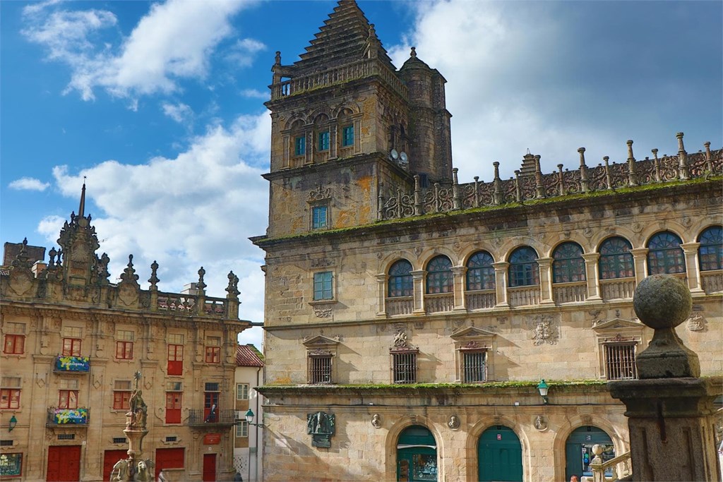 Compostela tamén é para o verán: descubre Santiago nun día