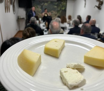 Corte, degustación e conservación dos queixos DOP galegos