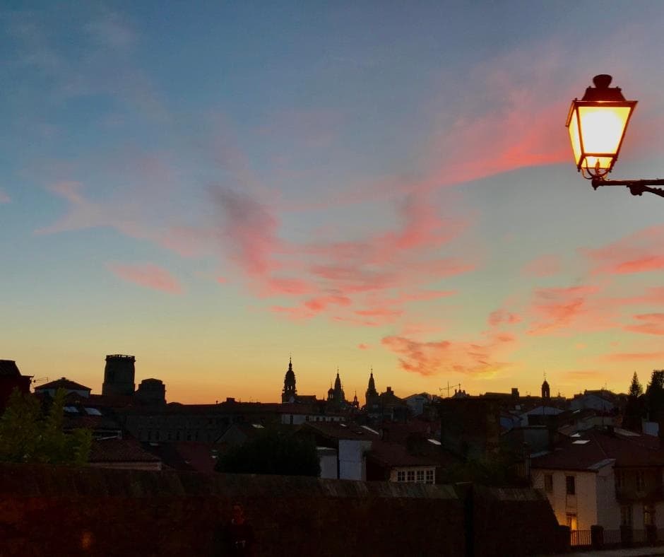 Dende Iribarne a Guadi Galego: catro actividades culturais de xaneiro en Compostela