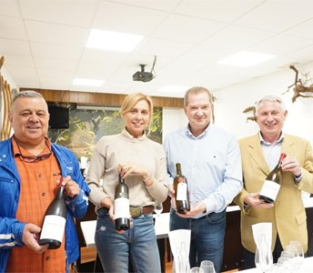 Lagar de Pintos protagoniza unha cata vertical en San Lázaro
