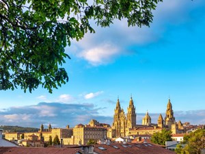 Música, deporte, teatro e festa para espremer Compostela en xuño